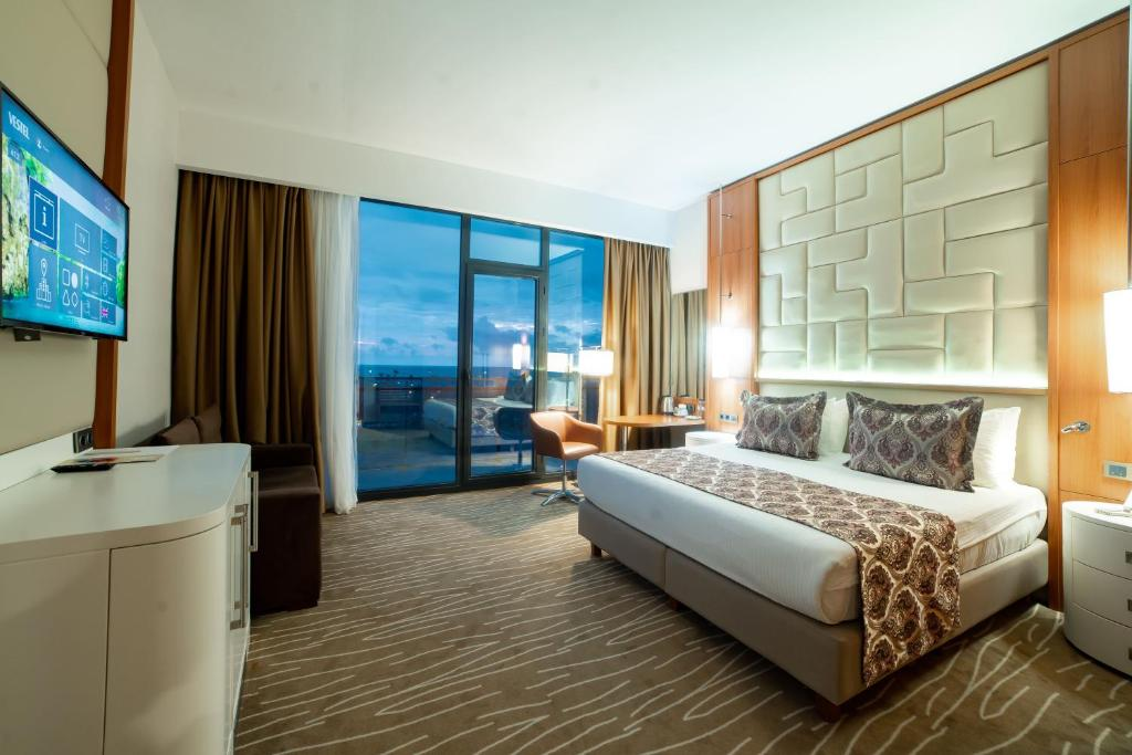 Grand Bellagio Batumi 3