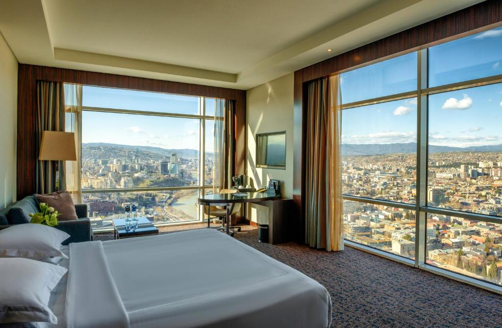 The Biltmore Hotel Tbilisi 3