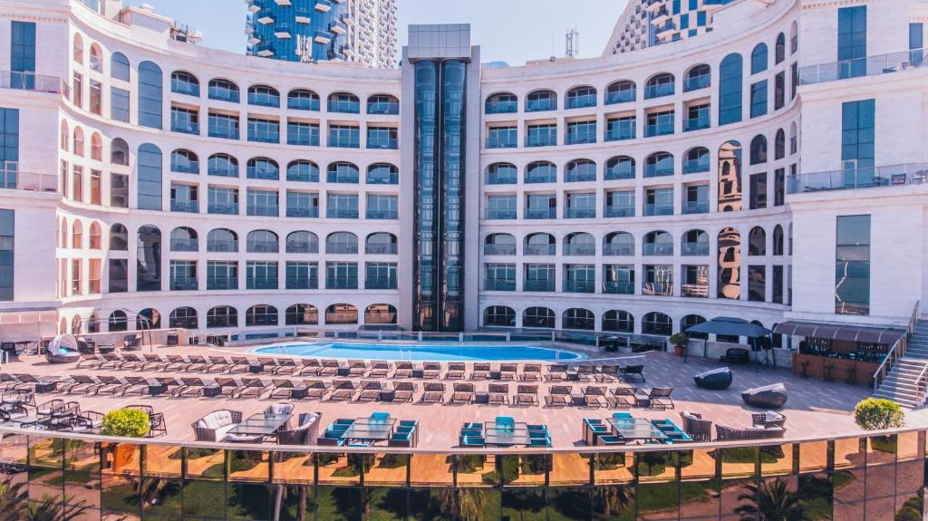 Colosseum Marina Batumi 2
